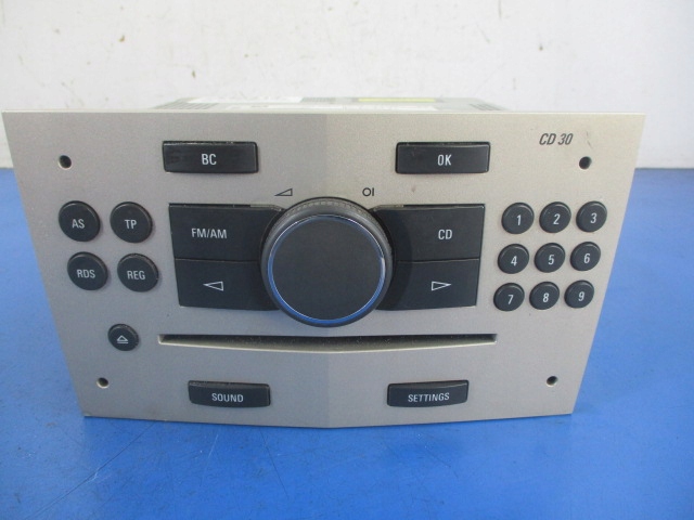 фото №1, Opel astra h радио farbryczne 13251050 grundig