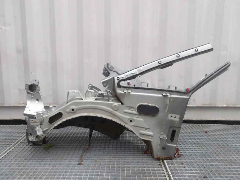 фото №1, Opel zafira c 12-19 лонжерон левая подкрылок перед оригинальный номер