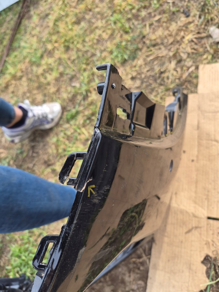 Бампер передній перед audi q5 sq5 8ma807437b решітка радіатора чорний Оригінал