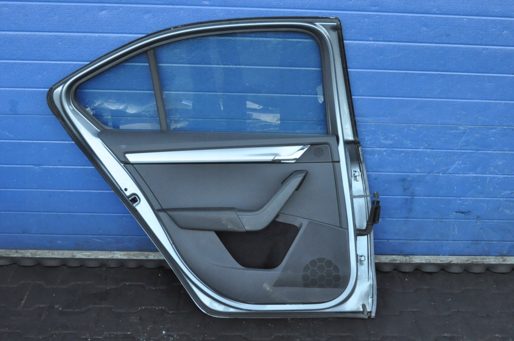 фото №10, Skoda octavia iii дверь левый задняя задние hb 5d liftback