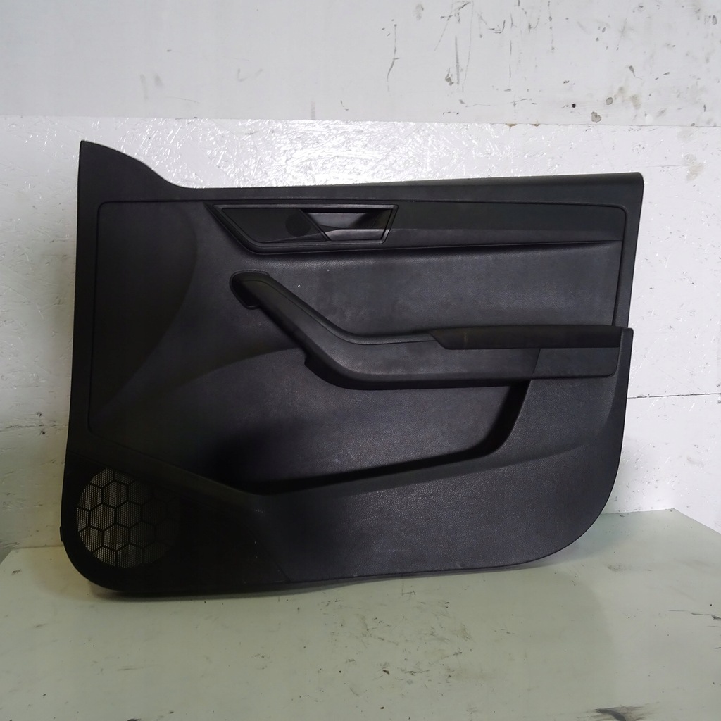 фото №1, Skoda fabia 3 kombi обивка дверь перед правое