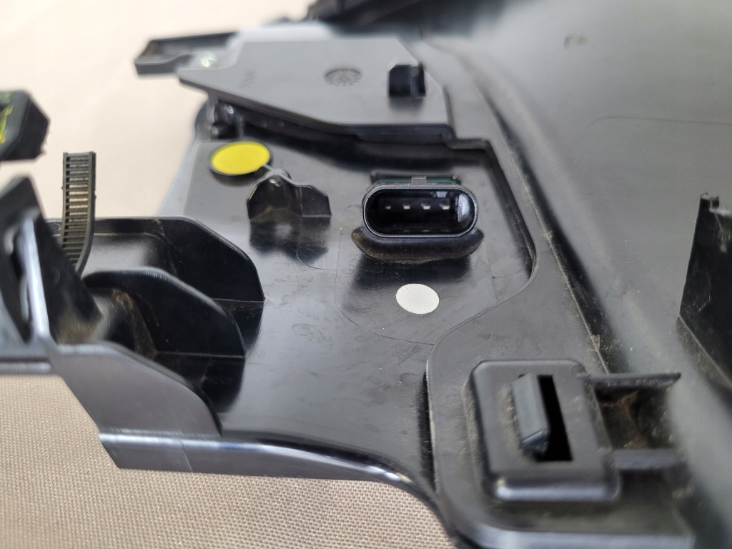 Lucid air передняя правая лампа противотуманная drl led p11-l14rr2-03 Недорого