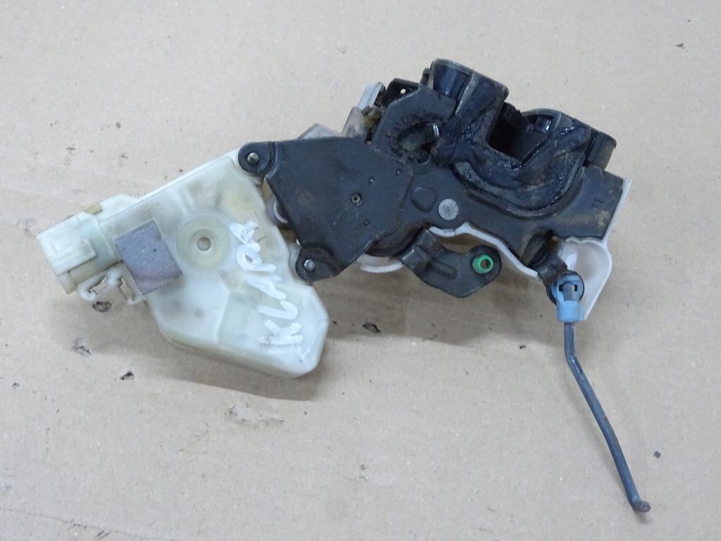 фото №6, Nissan patrol замок крышки багажника 2-контакты gr y61 97-04r