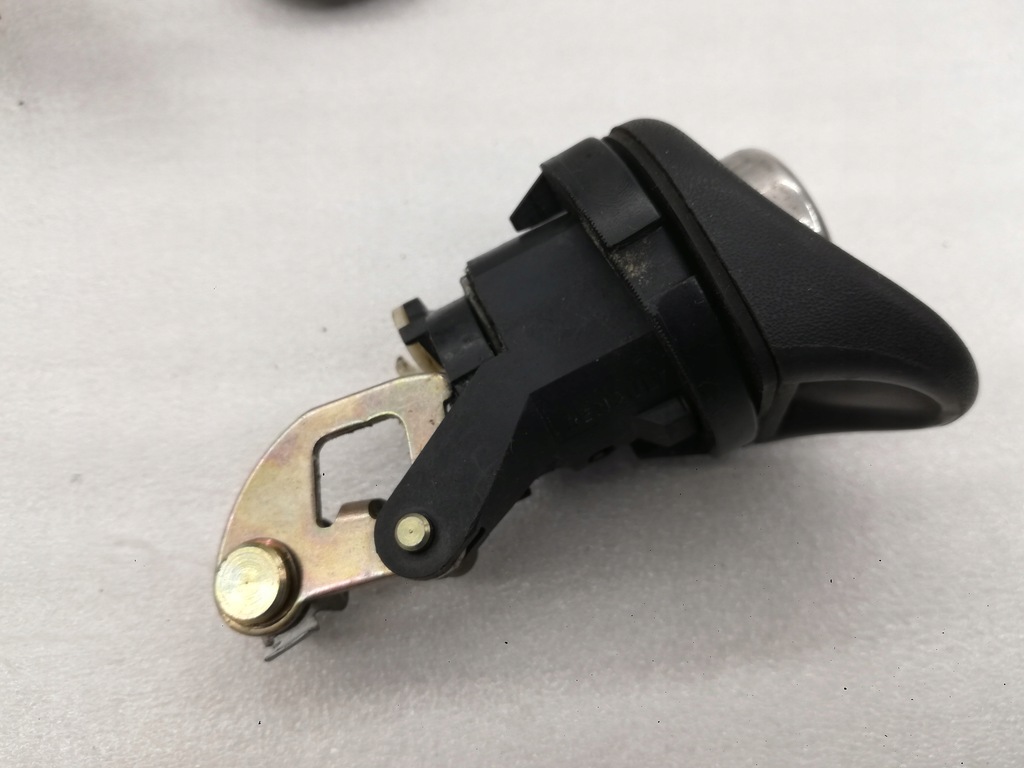 фото №5, Renault twingo i замок зажигания ключ колодка замок крышки вкладка