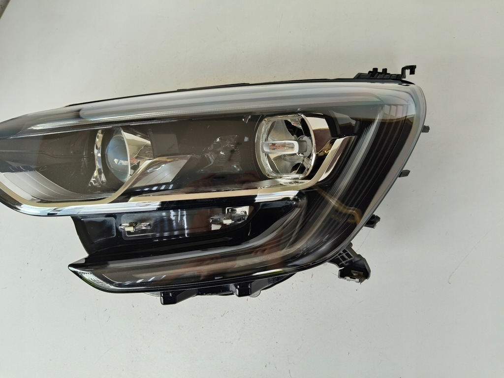 фото №2, Лампа левая фара renault megane iv 16- led