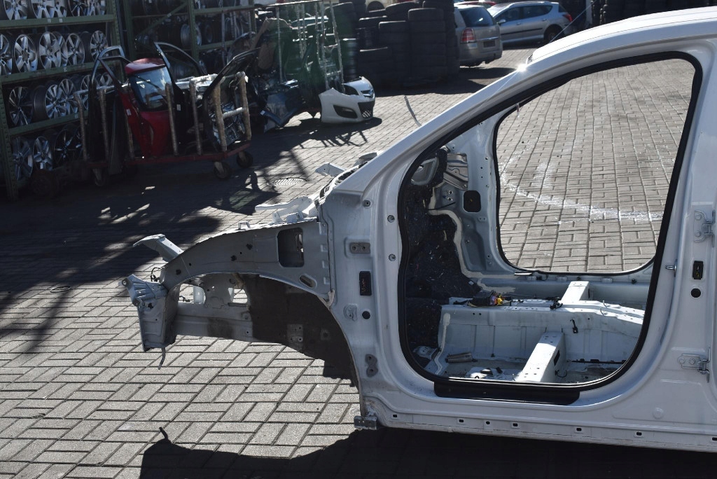 Купить Четверть крыло  левый правый  задний лонжерон стойка  порог hyundai tucson 4 iv