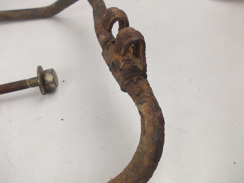 фото №6, Кронштейн колеса запасного kia carnival 1 2,9 tdi 2,9 td