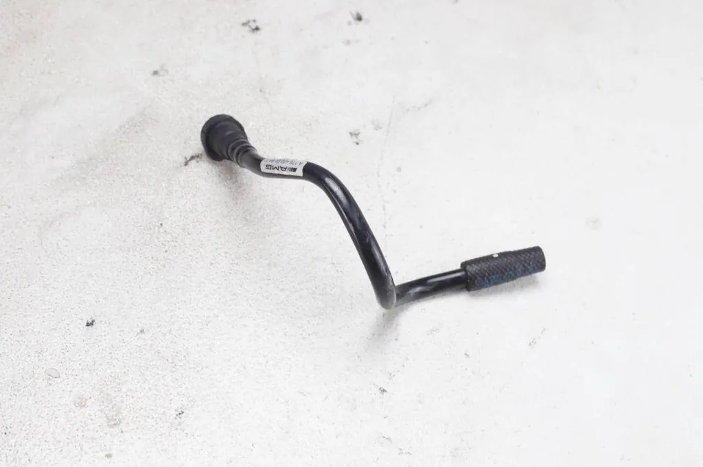 Шланг вакуумний mercedes-benz cla купе c117 a1764700164 2.0l бензиновий Зі Шроту