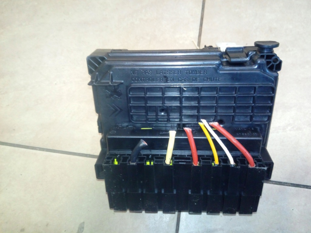 фото №3, Коробка bsm bsi предохранителей peugeot citroen 9667199580 r07 oryg.