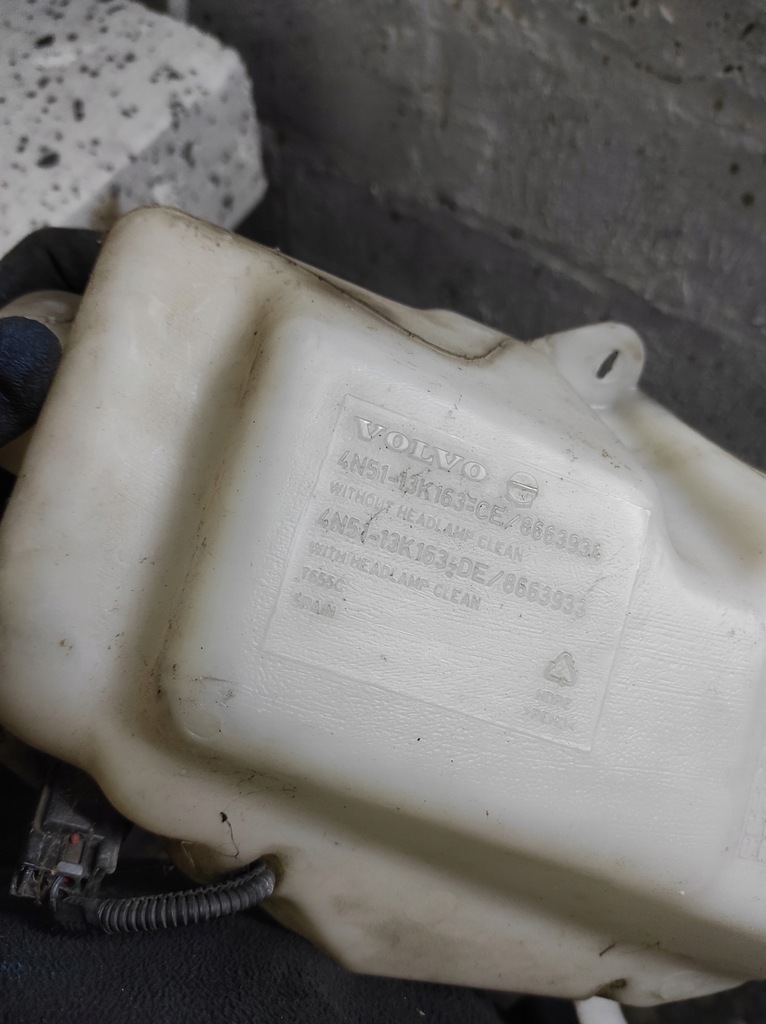 фото №6, Volov v50 s40 c30 бачок омивача помпа