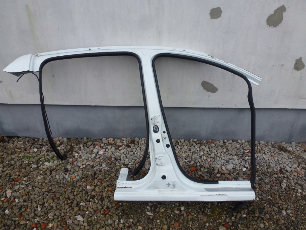 фото №1, Порог блок двигателя средний крышный правый dacia sandero ii 17r