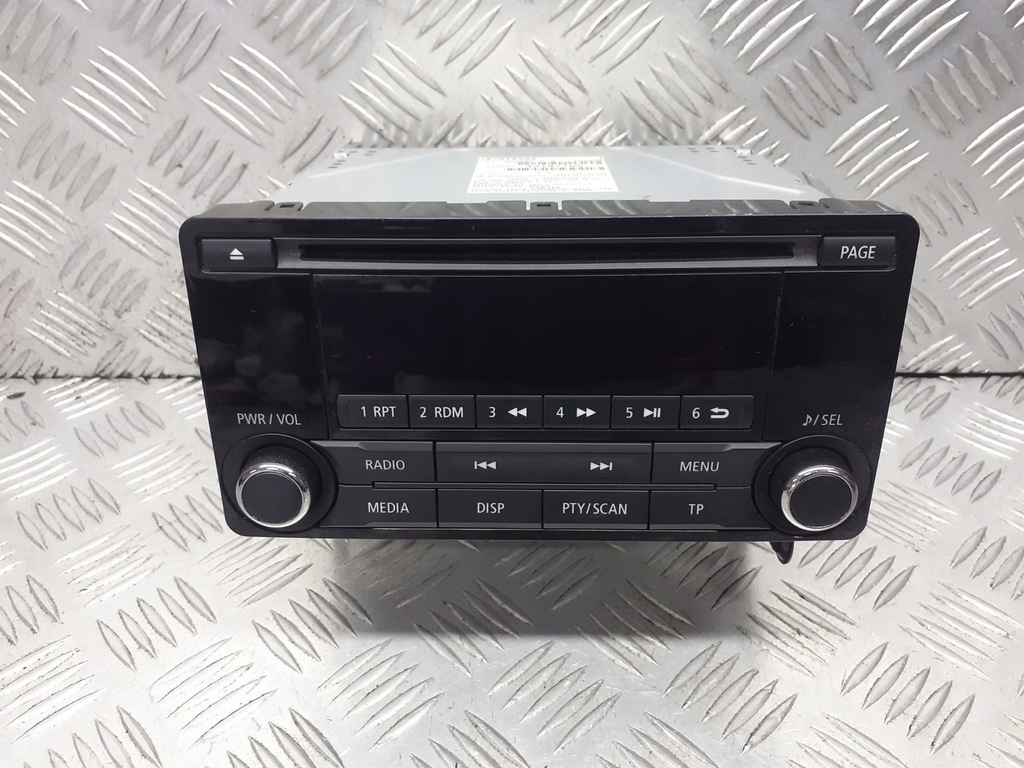 фото №1, Радіо заводський mitsubishi lancer viii 8701a562