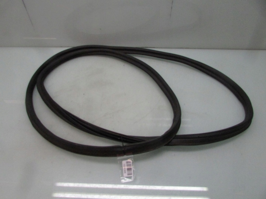 фото №1, Q30 16r прокладка кришки задня задній багажника