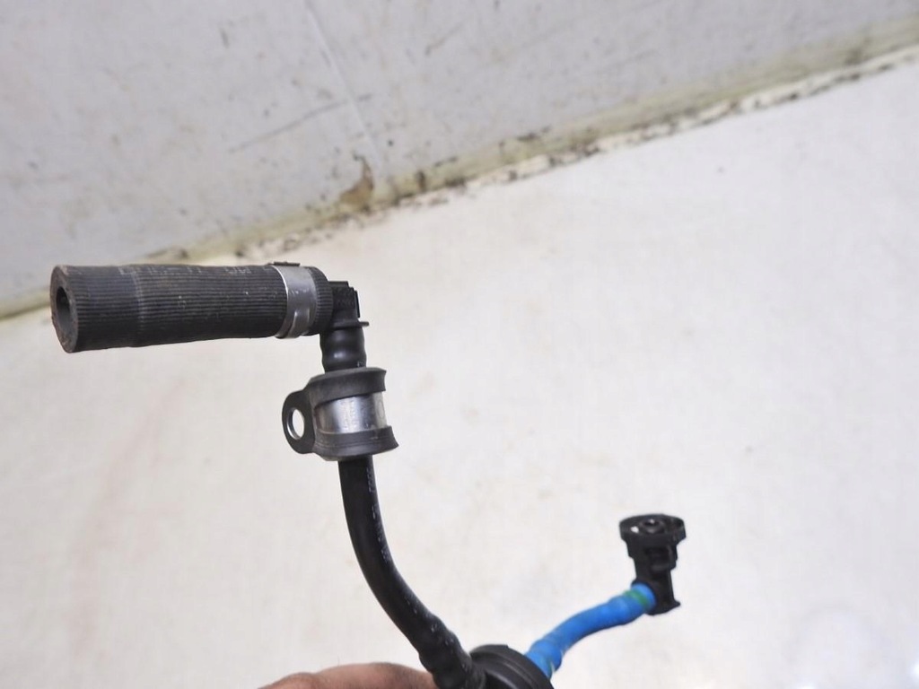 фото №6, Клапан вакуумa шланг audi a4 b7 2.0 tfsi 06f133529c