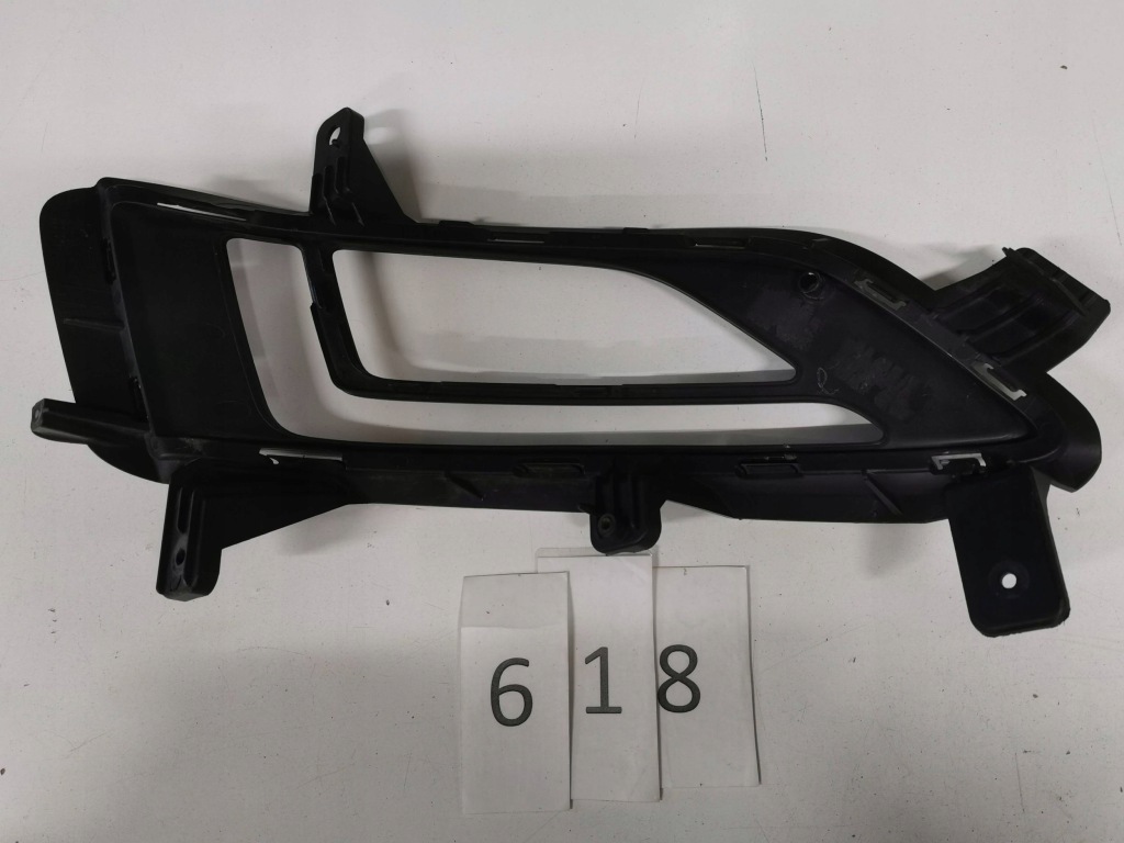 Решітка бампера передній hyundai tucson 3 рестайлінг  ліва 618. Київ