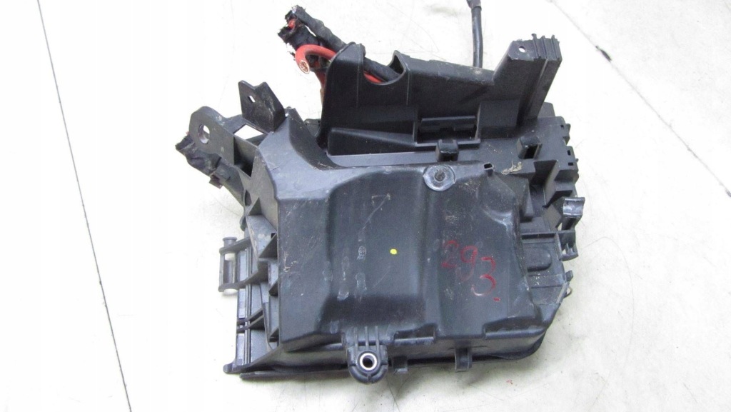 Mercedes w176 1.6 коробка предохранителей 13- Киев