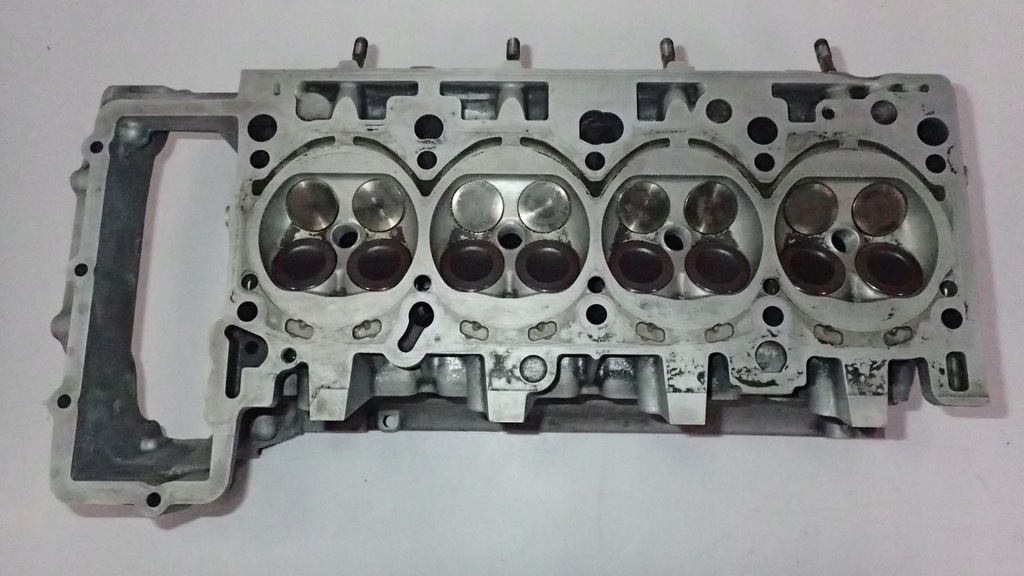 фото №1, Головка правая 4.2 fsi cfs rs4 rs5 8t 079103404f