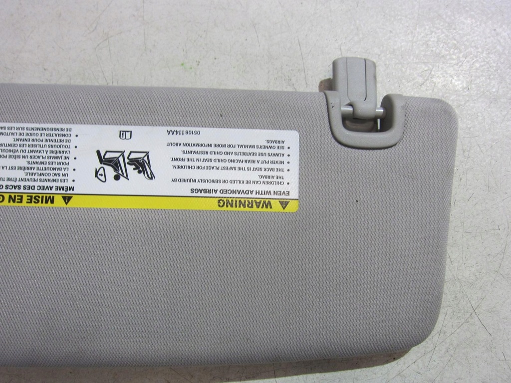 фото №9, Chrysler pacifica 2017 козырёк солнцезащитный l p