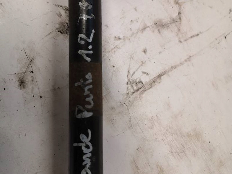 Приводной вал правый  длинная 1.2 16v fiat grande punto Недорого