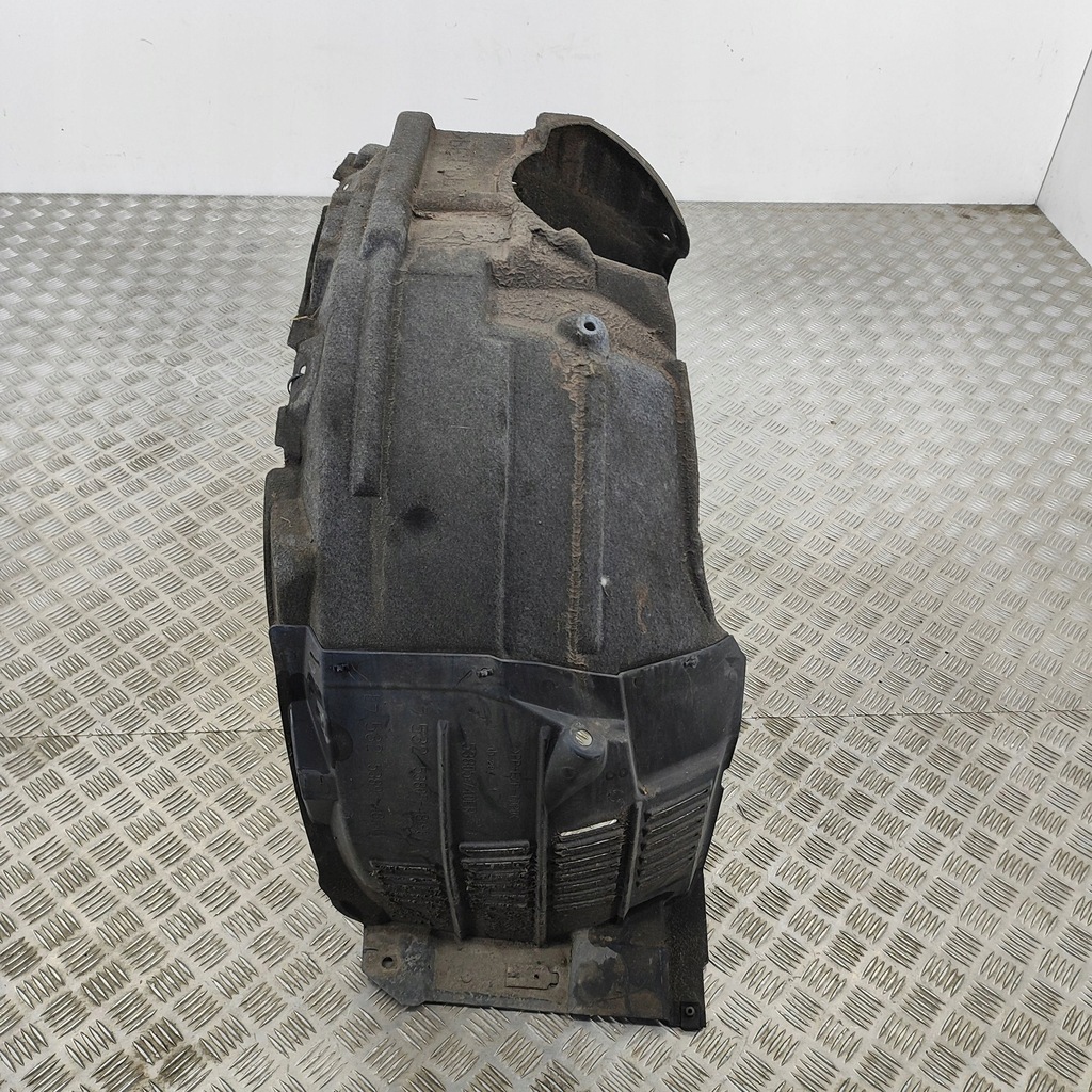 фото №2, Lexus rx 450h 2018 правая сторона подкрылок передние