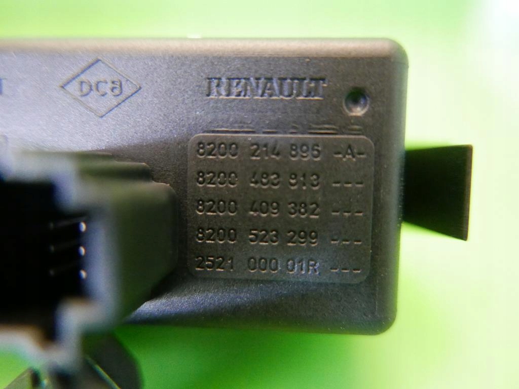 фото №9, Переключатель света аварийных renault twingo ii