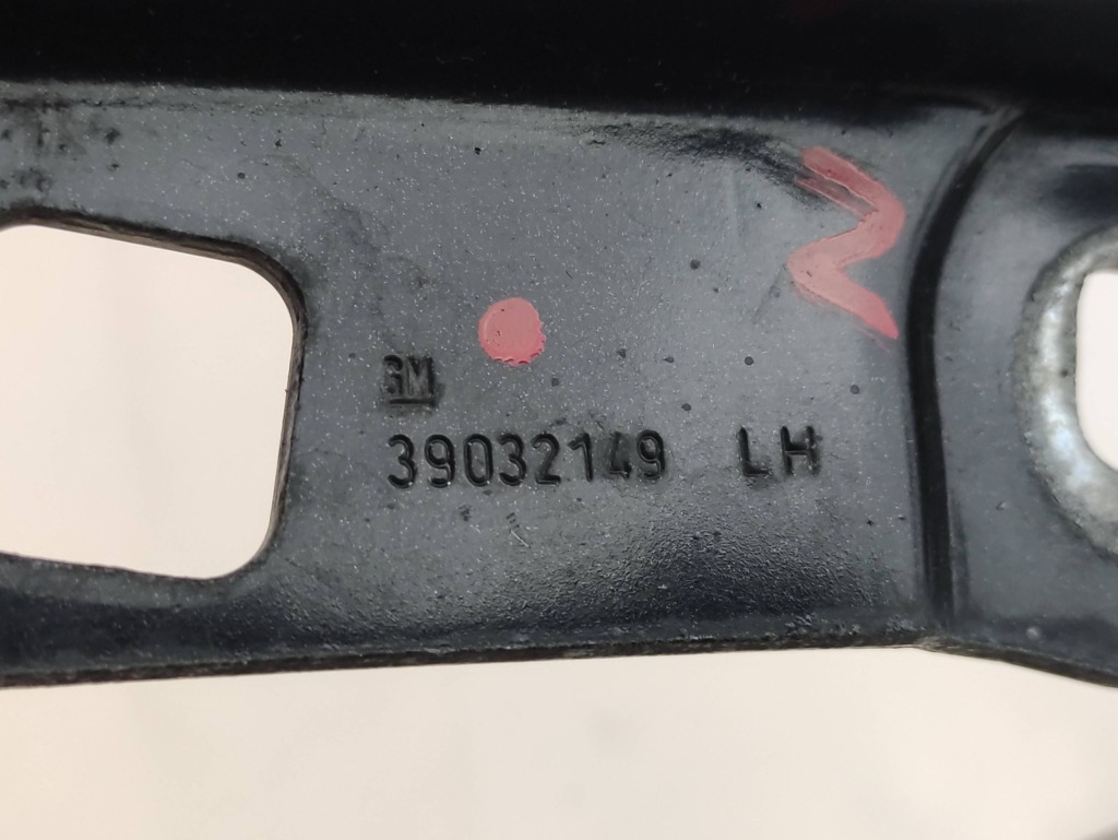 Opel astra k петля капот левый перед 39032149 с Разборки