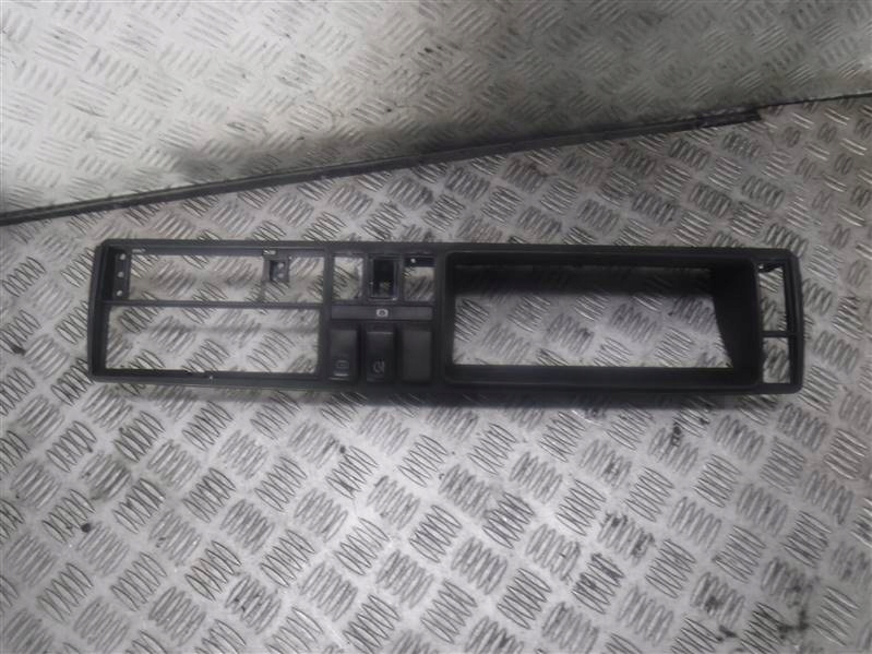 фото №1, Рамка спидометра радио vw golf ii jetta