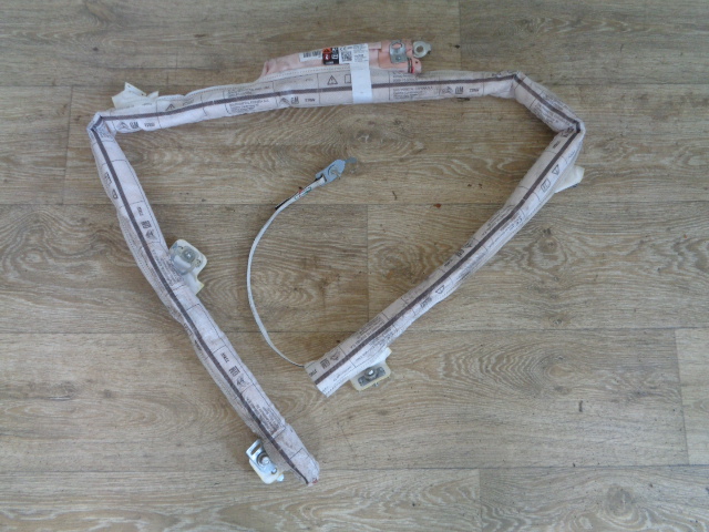 фото №1, Opel crossland x шторка безопасности левая 0849