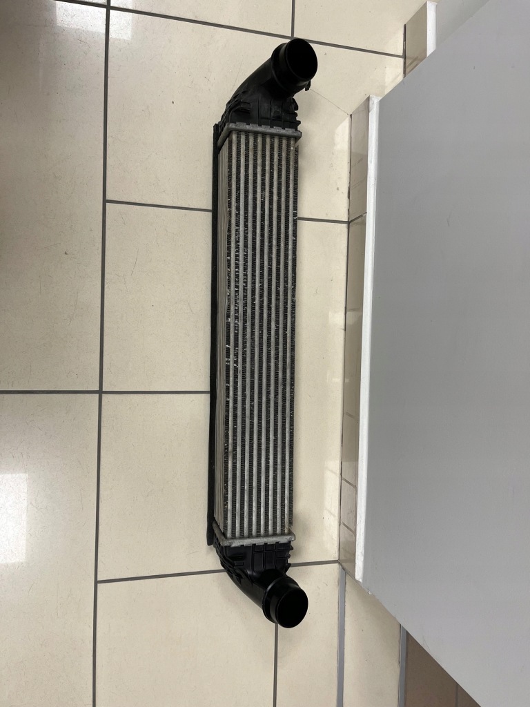 Радиатор воздуха интеркулер opel astra k 39185908 Недорого