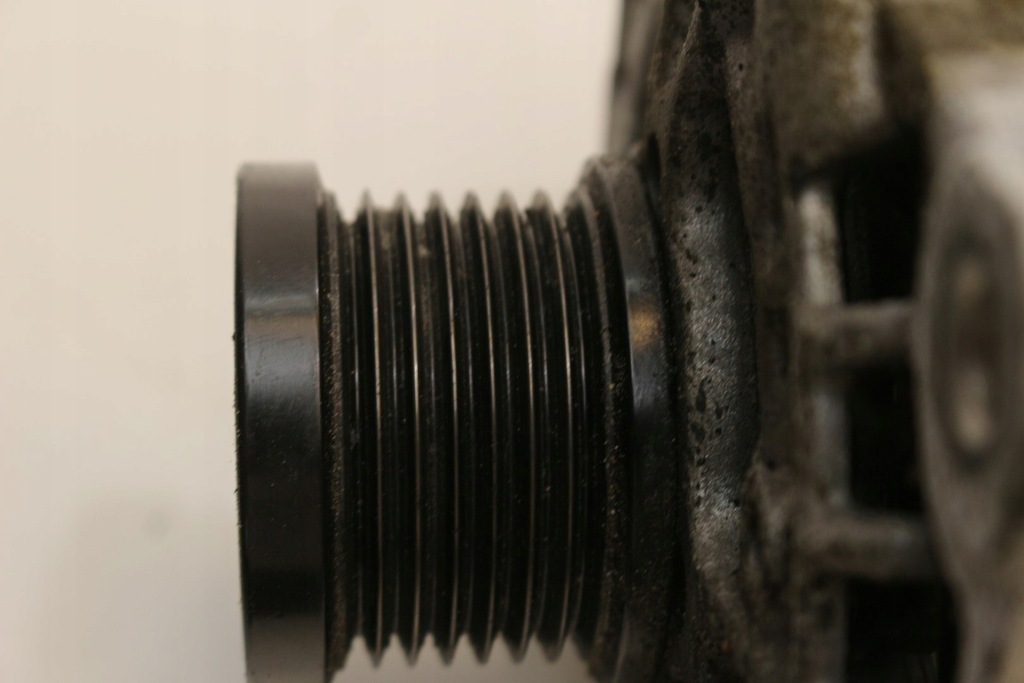 фото №8, Генератор 231007518r dacia duster ii lift 1.2 1.3 tce