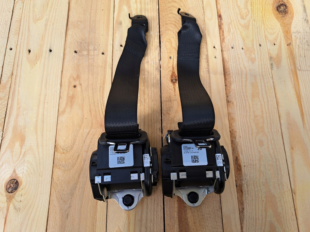 фото №1, Pas безпеки лівий правий задня tesla 3 lift