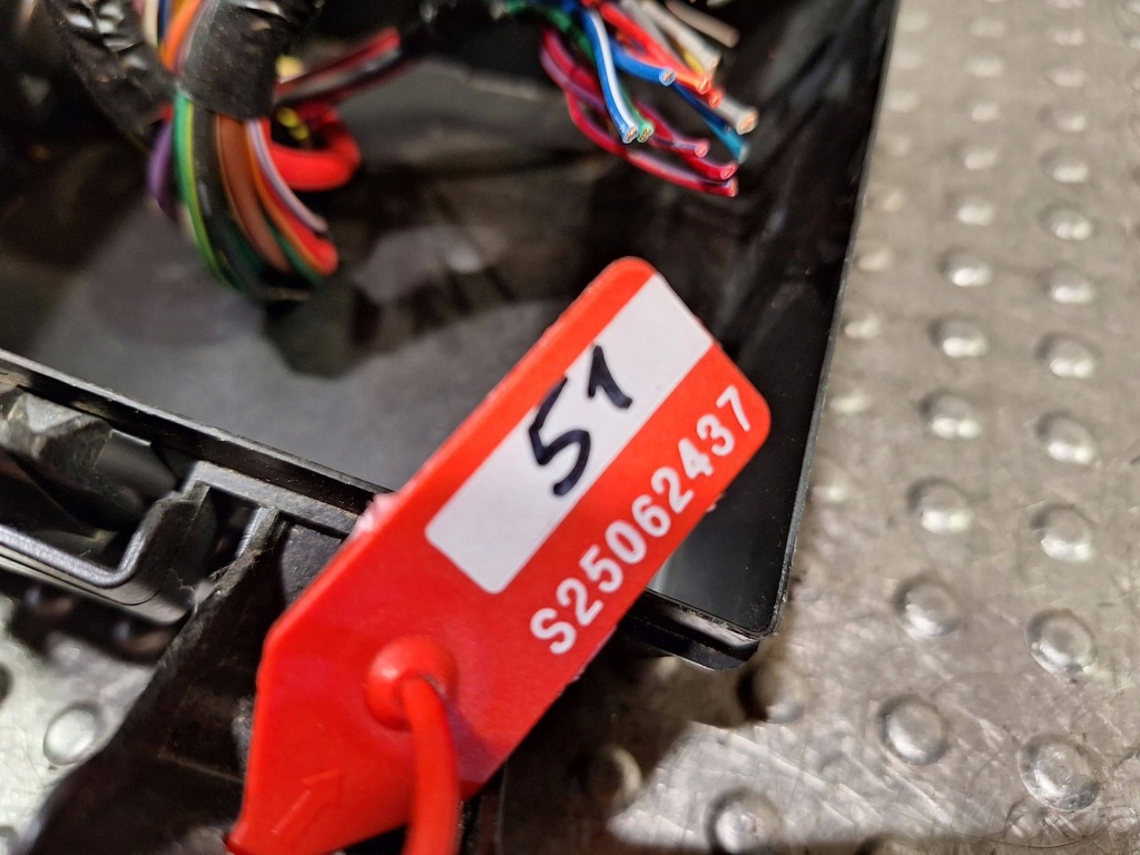 фото №8, Корпус коробка предохранителей 518965009 renault koleos i 07-