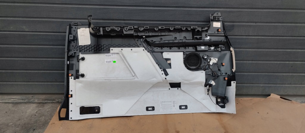 фото №8, Обшивка багажника правый задняя обивка mercedes v-klasa w447