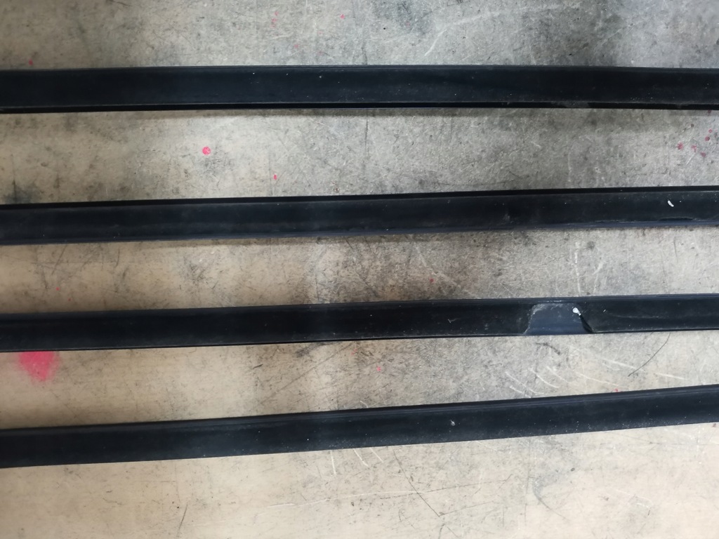 фото №7, Молдинг ущільнювач лівий задня renault laguna iii