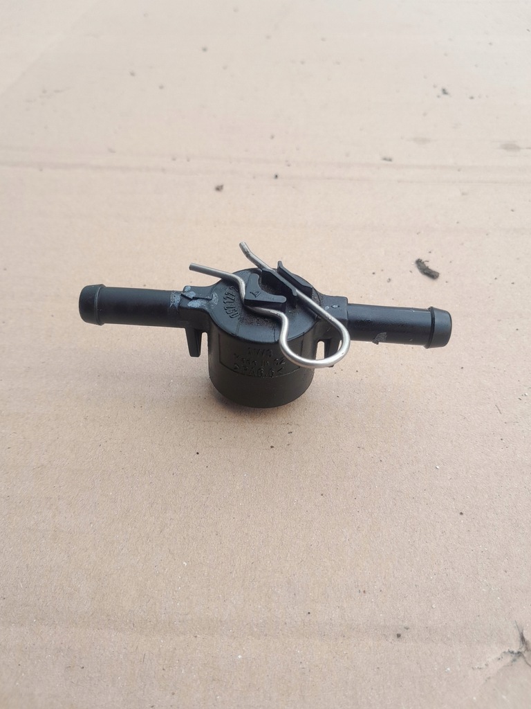 фото №11, Оригінальний номер vag 057127247k клапан фільтра пального audi a6, a8 2,7-4,2 tdi 04-11