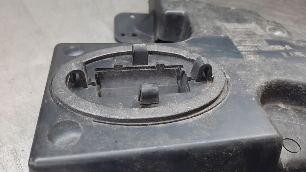 фото №6, Защита жабо левая volvo v60 6g9n-022b19-a