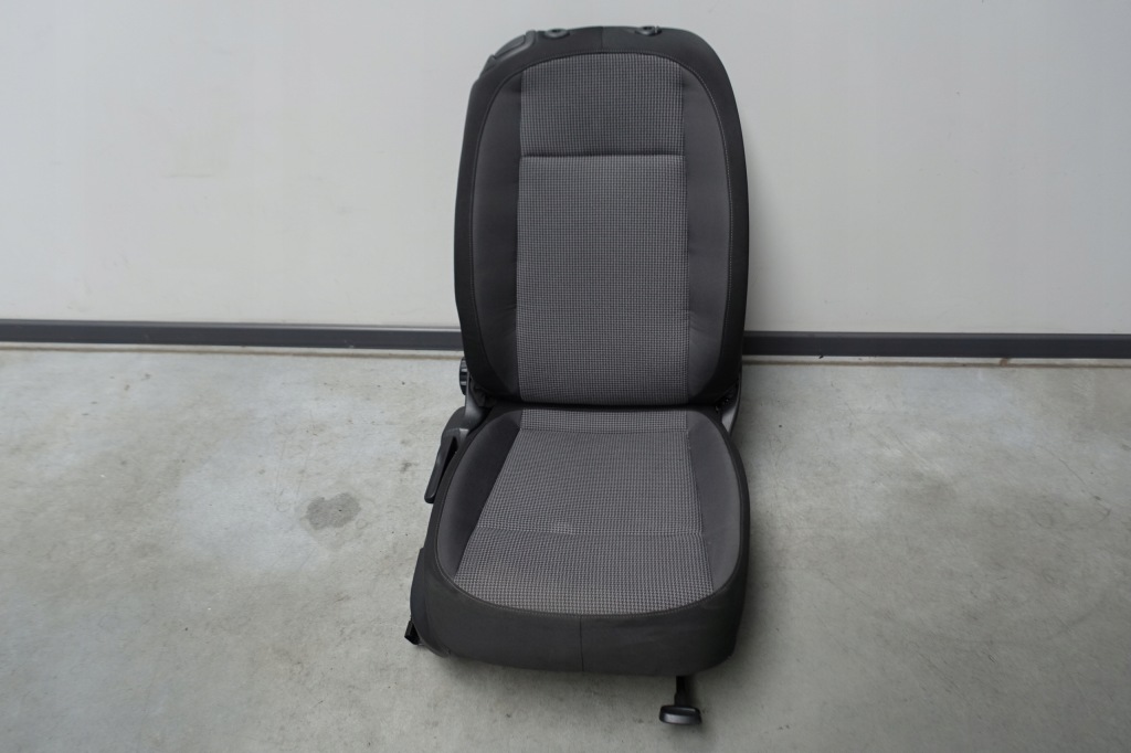 фото №1, Vw beetle 5c сидіння водія правий перед передній