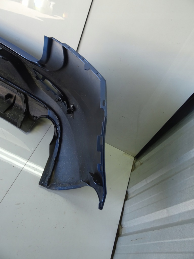 фото №9, Volvo v40 r-design 12-19 бампер задняя оригинал