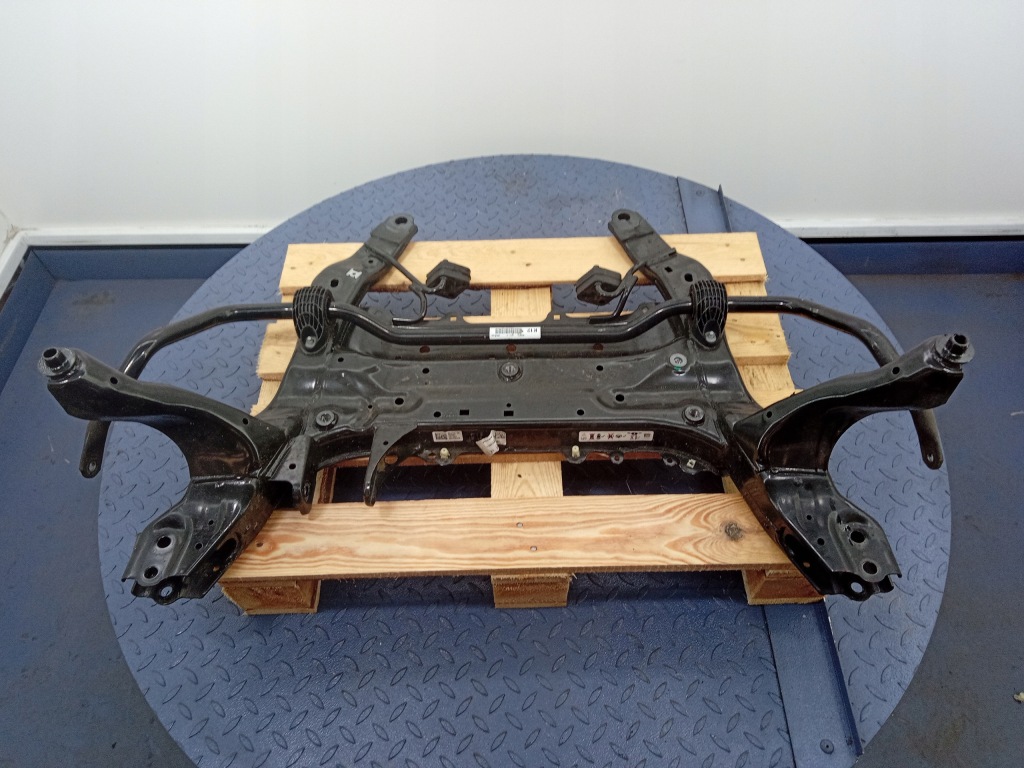 фото №4, Bmw 1 f40 f44 f54 підрамник двигуна поперечина 6872729