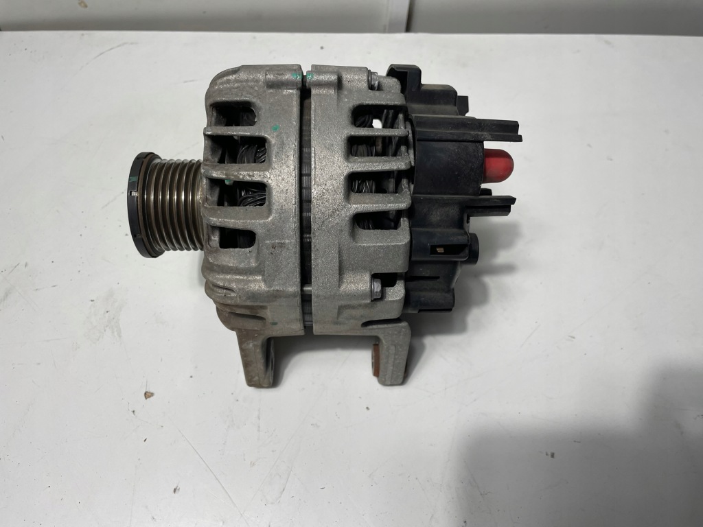 Генератор renault 231008040r оригинальный Доставка
