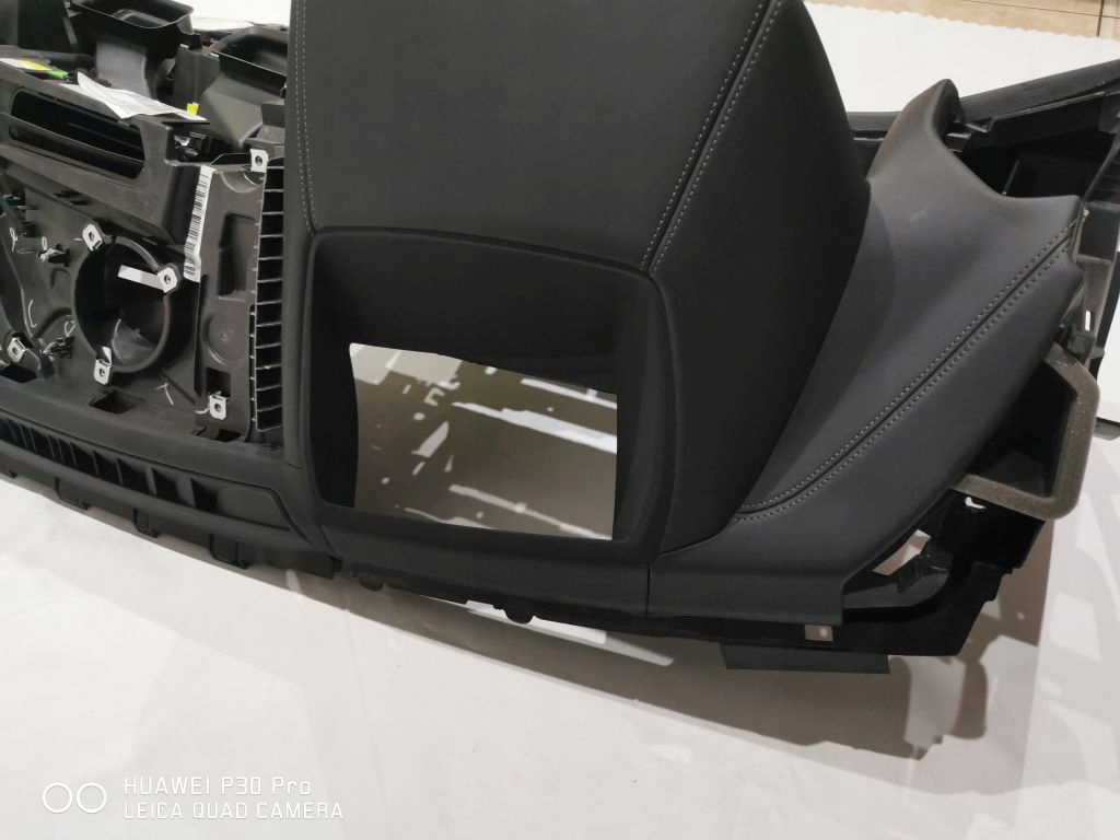 фото №7, Bmw 8 g14 g15 g16 консоль панель приладів приладова 2 x подушка безпеки dół панелі замша