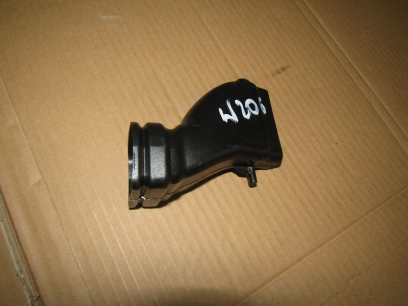 фото №1, Mercedes w206 206 c шланг труба воздухозаборник воздуха 2068313200