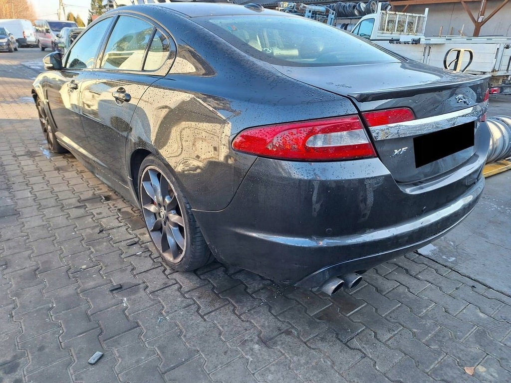 фото №8, Jaguar xf 1 i x250 sedan захист поперечина заднього багажника 8x23-54406a64-ad