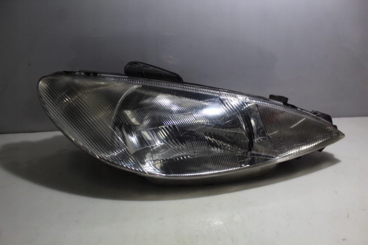 фото №1, Лампа правая передняя peugeot 206