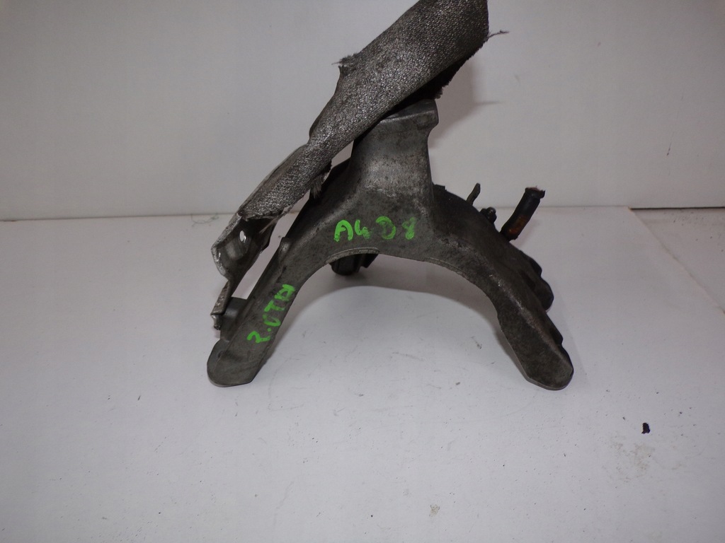 фото №1, Кронштейн подушка двигателя audi a4 b8