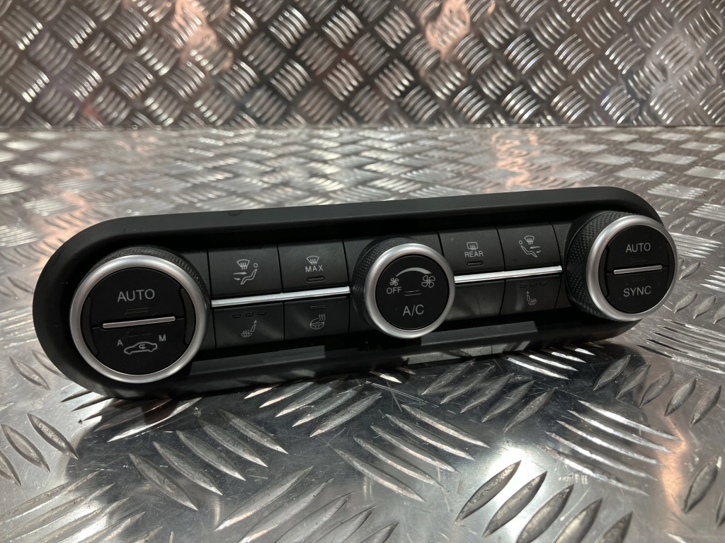 фото №1, Панель обдув кондиционера alfa romeo giulia 15-