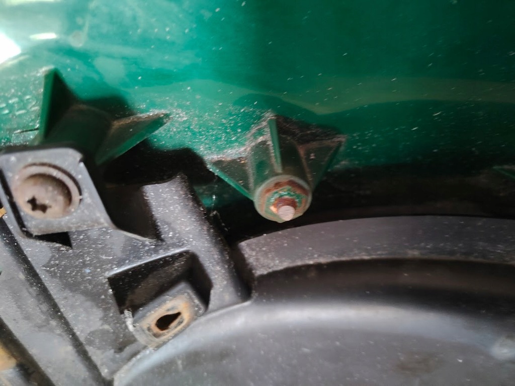 фото №8, Облицювання вітровик кутик лівий scania r xpi 1451256