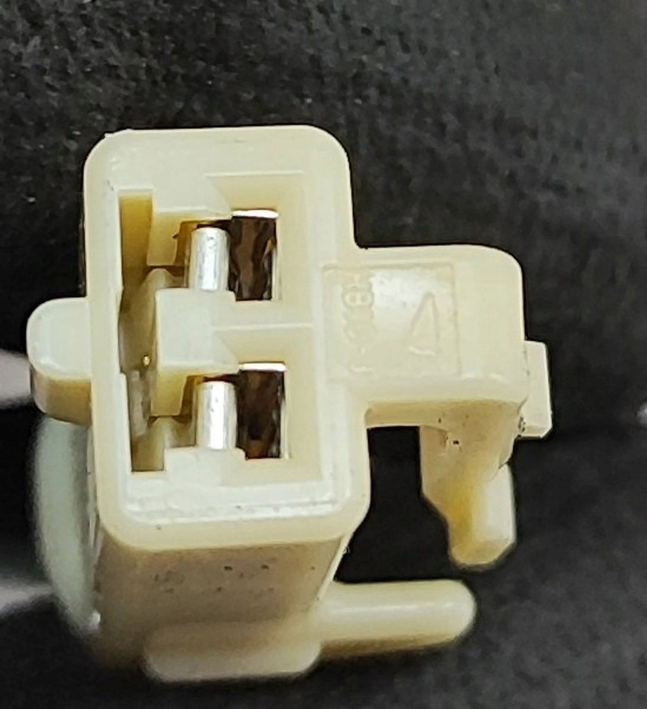 фото №7, Mitsubishi outlander 2017 левая сторона лампы задний крышки багажника