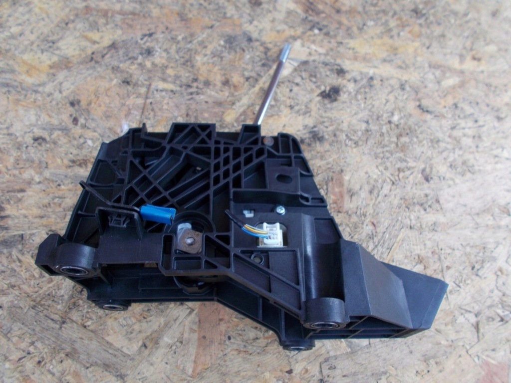 фото №3, Домкрат переключения передач toyota rav4 2.5 hybrid 2017r