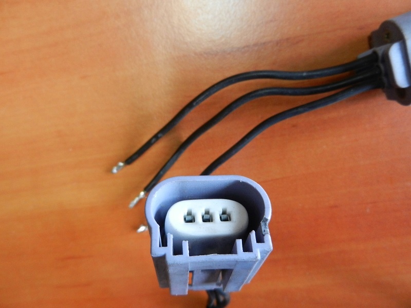 фото №1, Mustang 10-14 штекер колодка соединитель лампочка h13